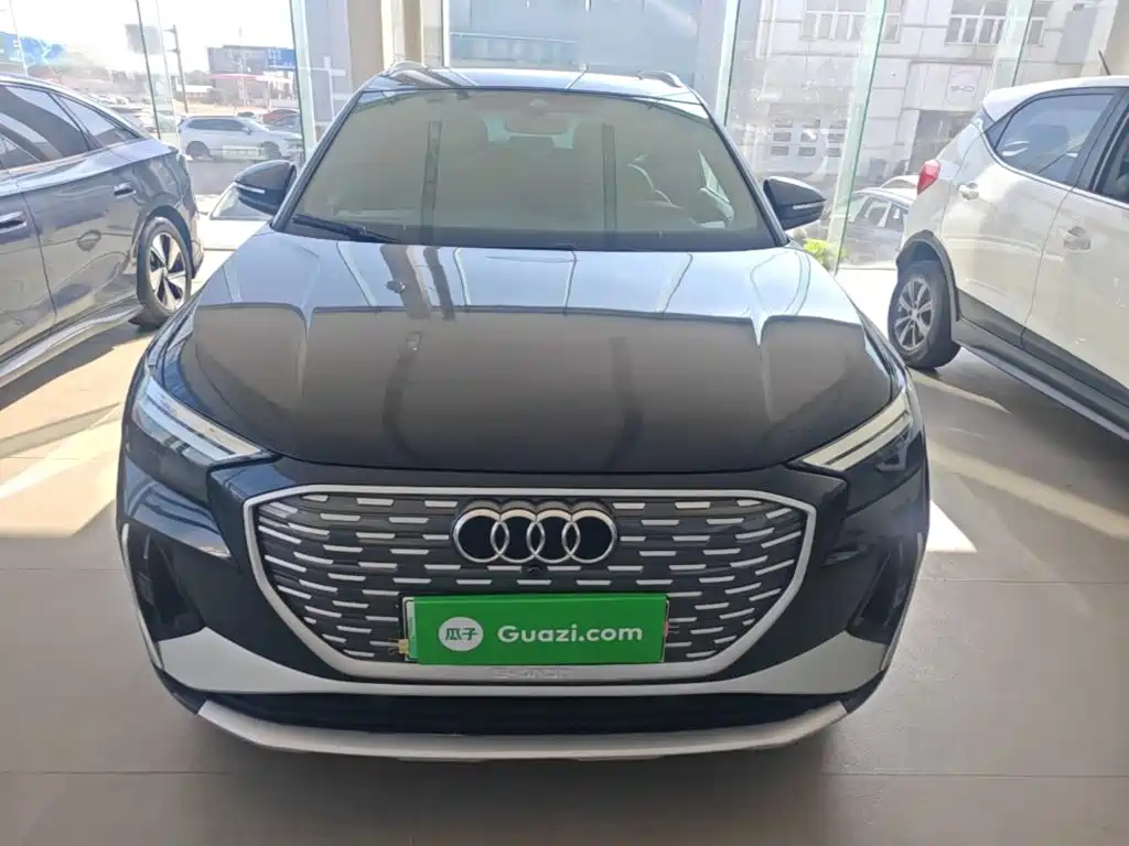 Audi Q4 e-tron 2024