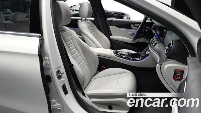 Mercedes-Benz E-Класс 2023