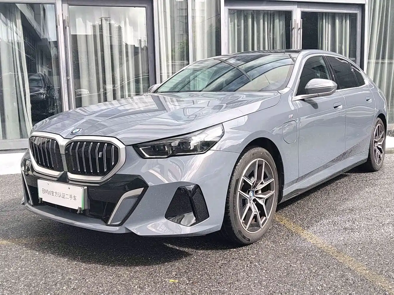 BMW i5 2024