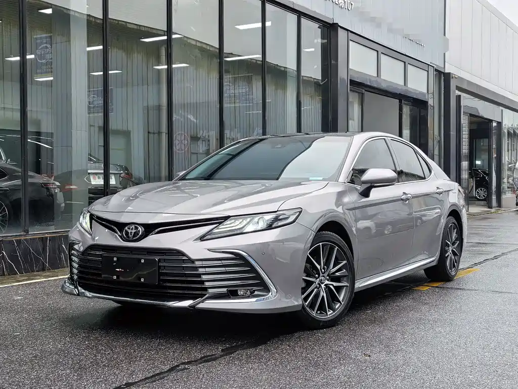 Toyota Camry 2024