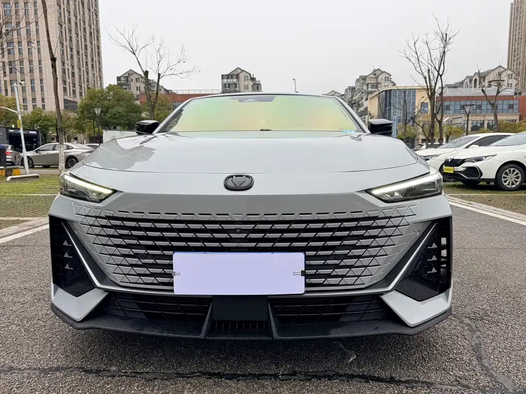 Changan UNI-V 2022