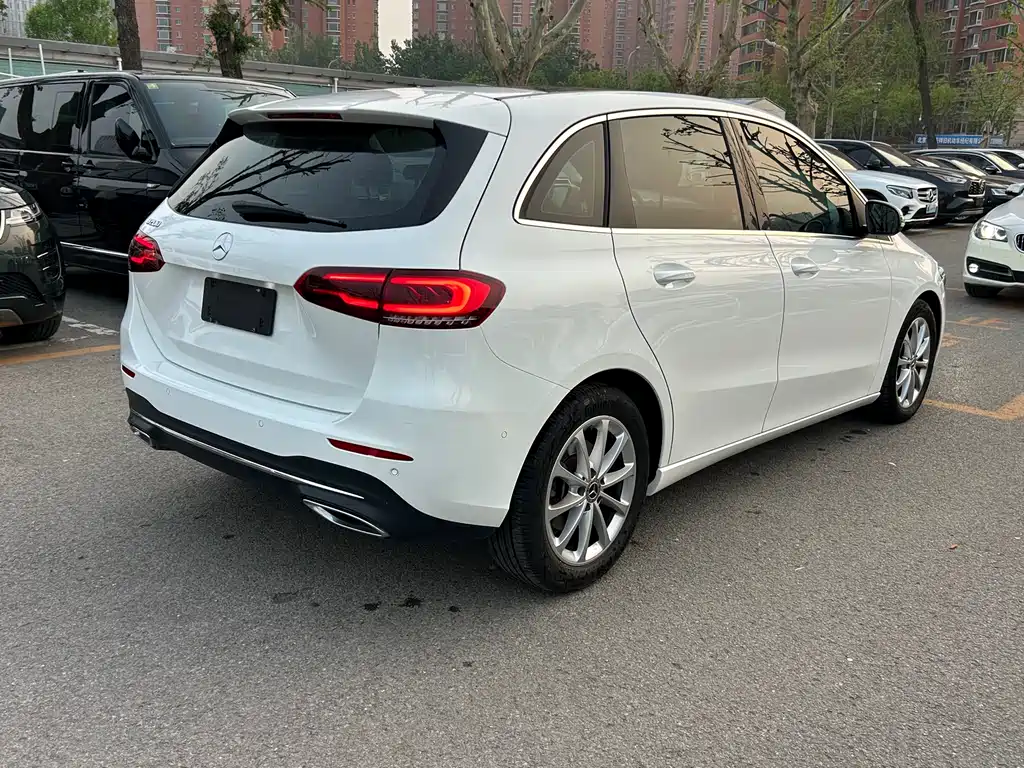 Mercedes-Benz B-Класс 2021