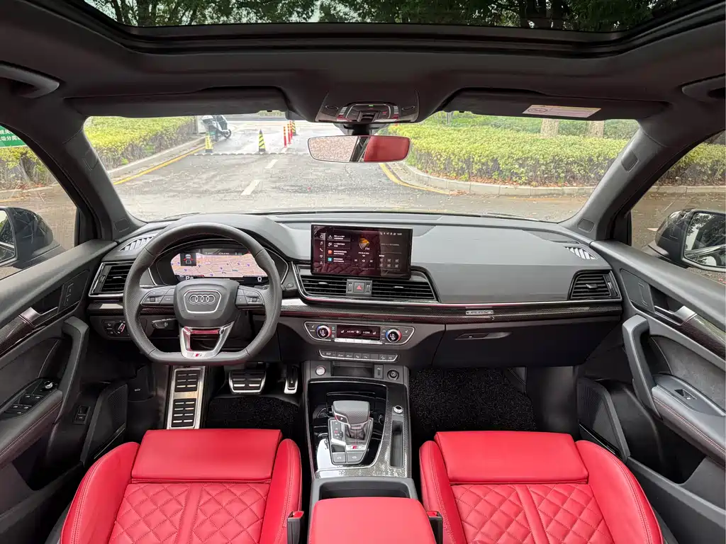 Audi SQ5 2024
