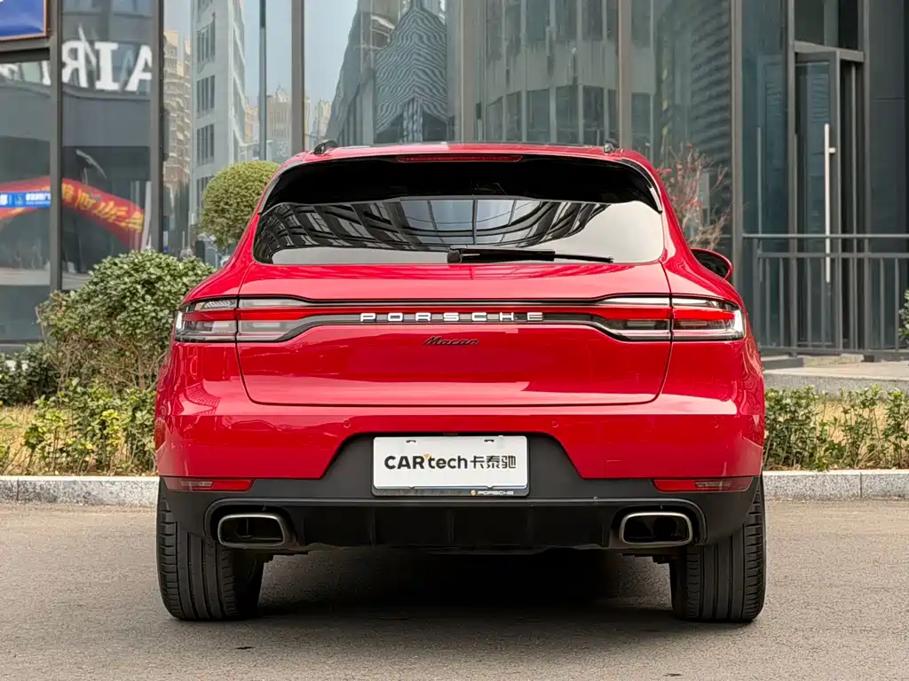 Porsche Macan 2022