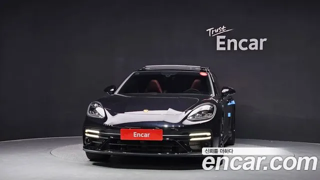 Porsche Panamera 2022