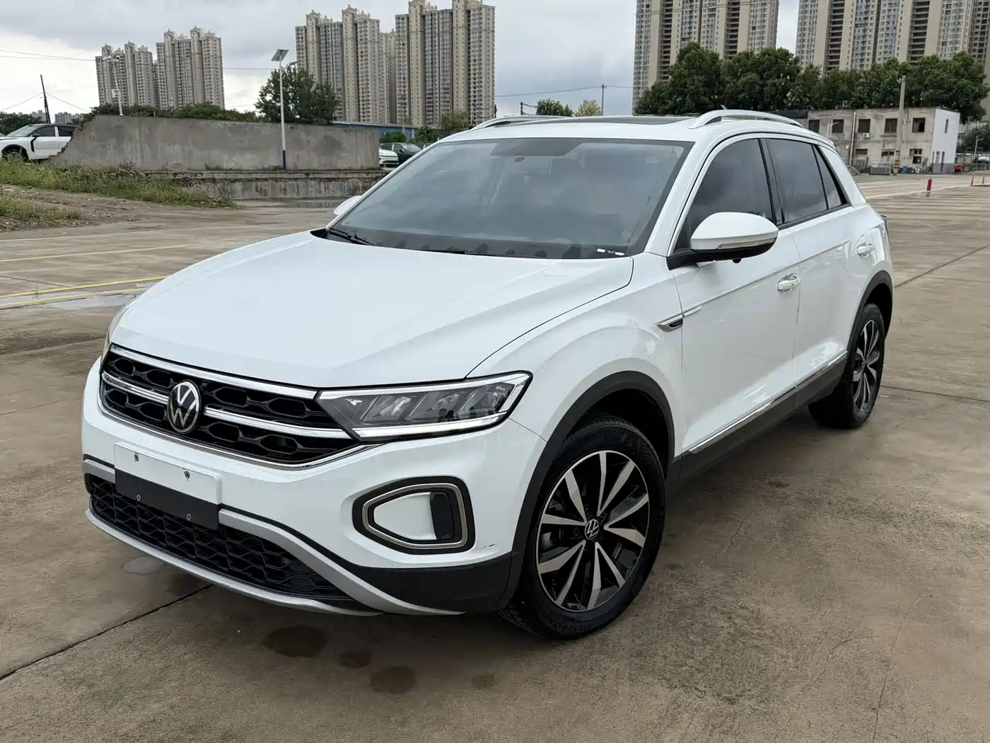 Volkswagen T-Roc 2023