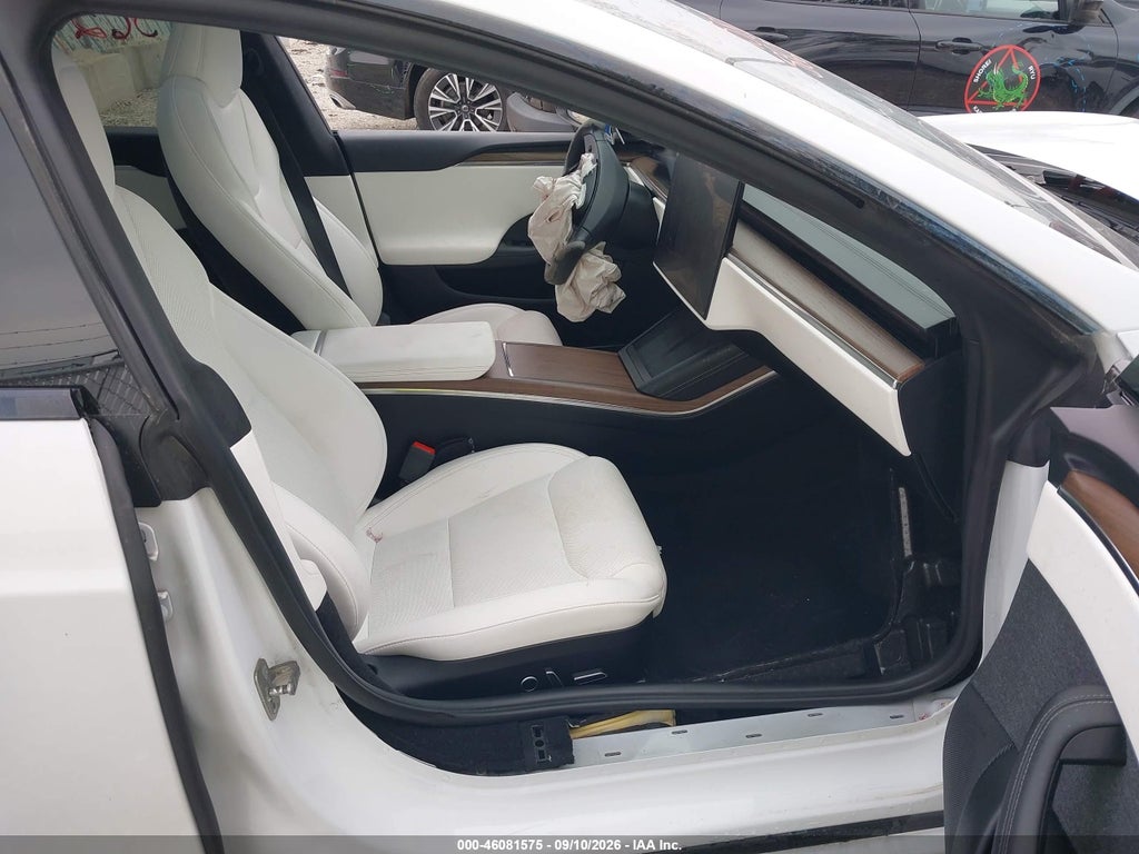 Tesla Model S 2023