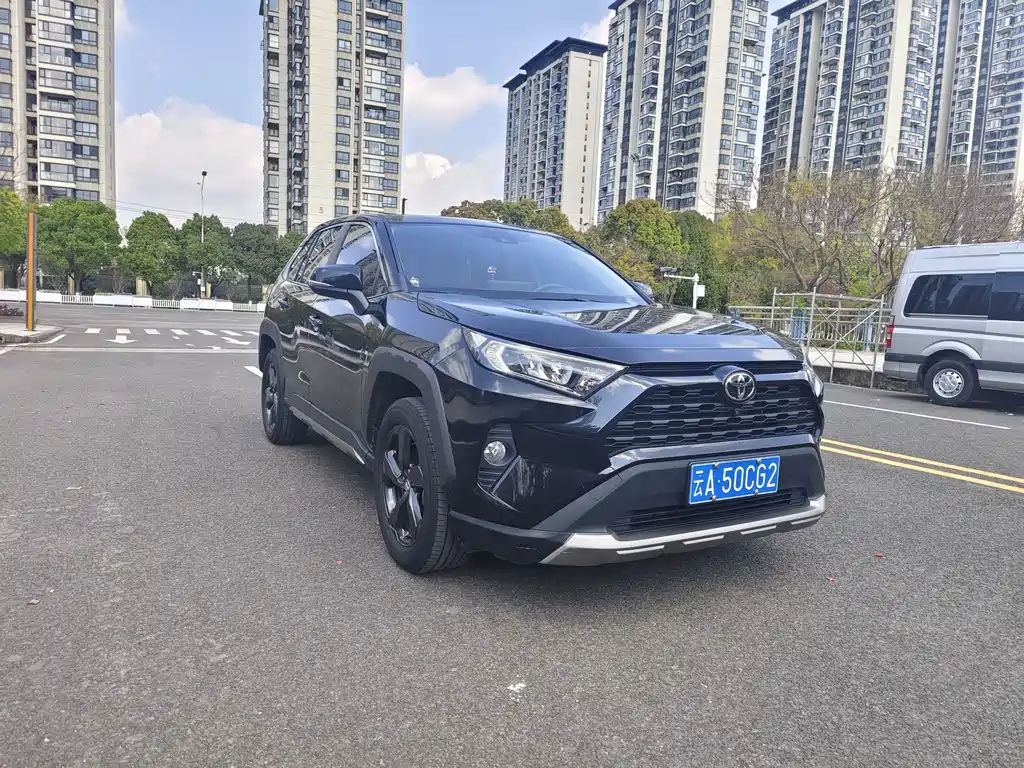 Toyota RAV4 2023