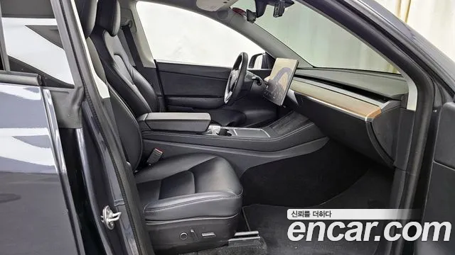 Tesla Model Y 2021