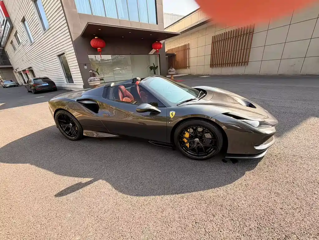 Ferrari F8 2022