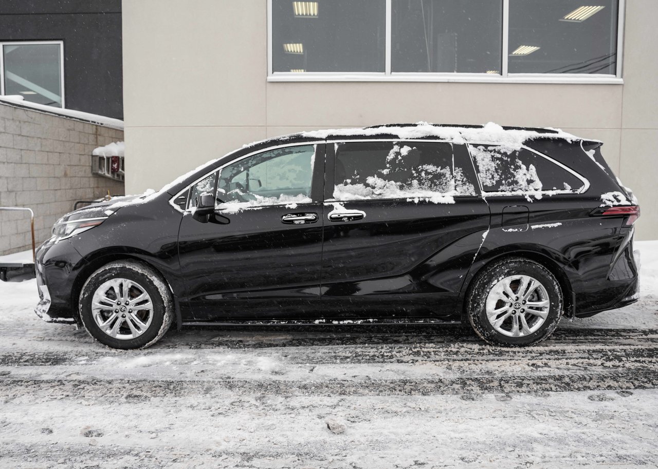 Toyota Sienna 2023