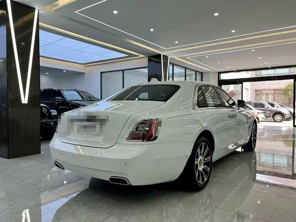 Rolls-Royce Ghost 2024