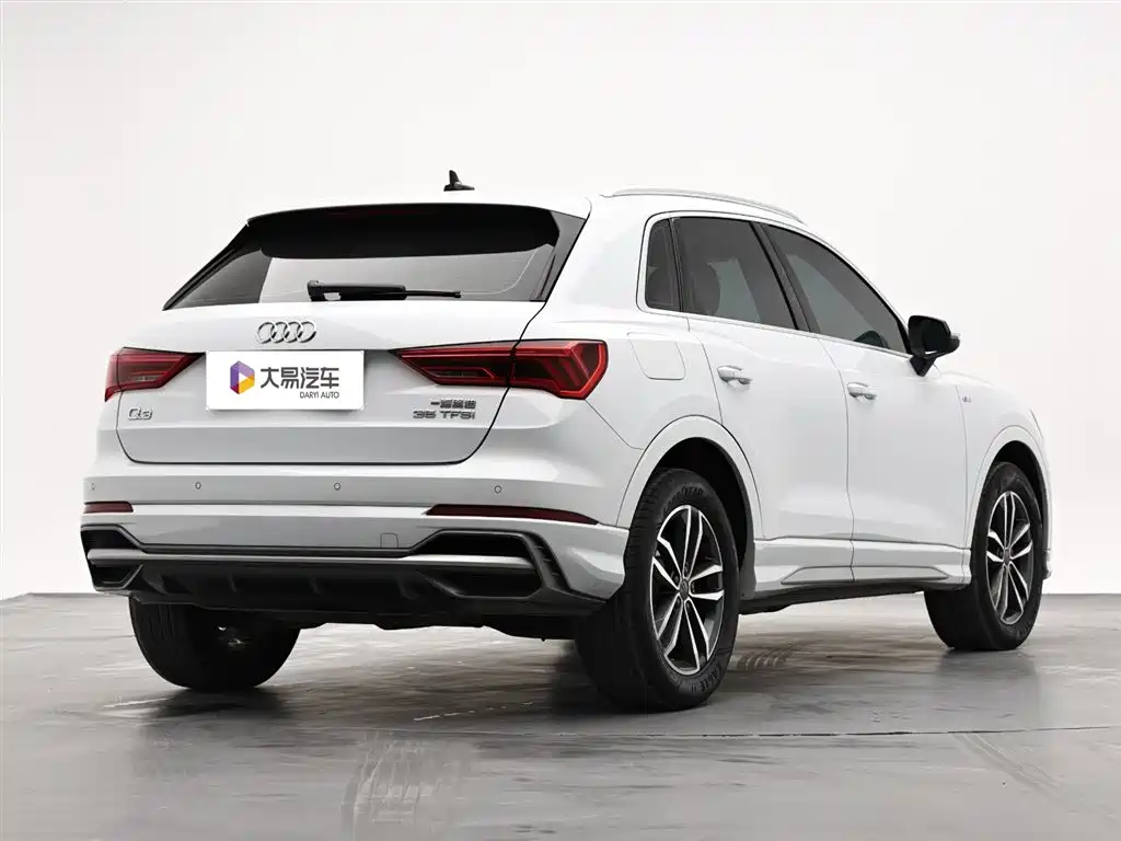 Audi Q3 2021