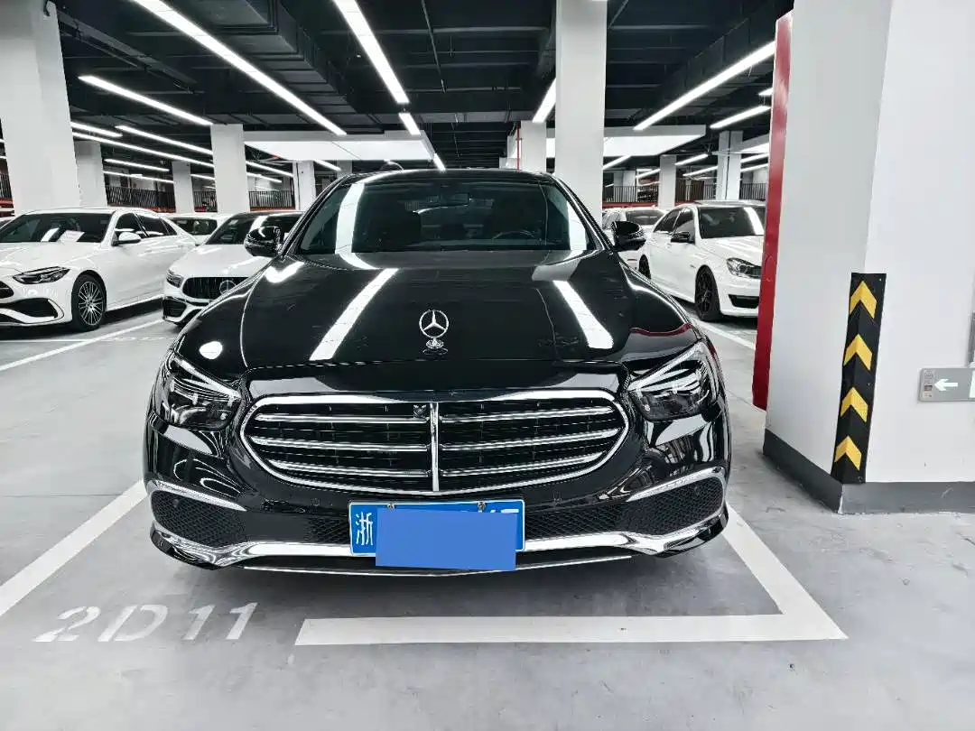 Mercedes-Benz E-Класс 2023