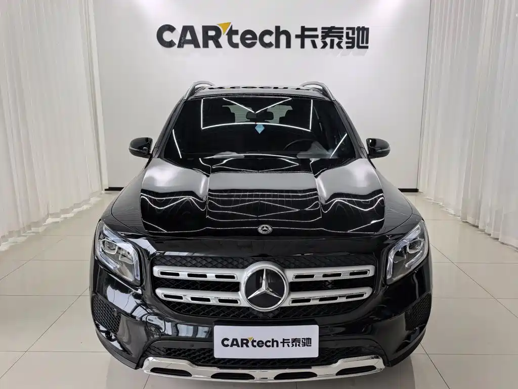 Mercedes-Benz GLB 2023