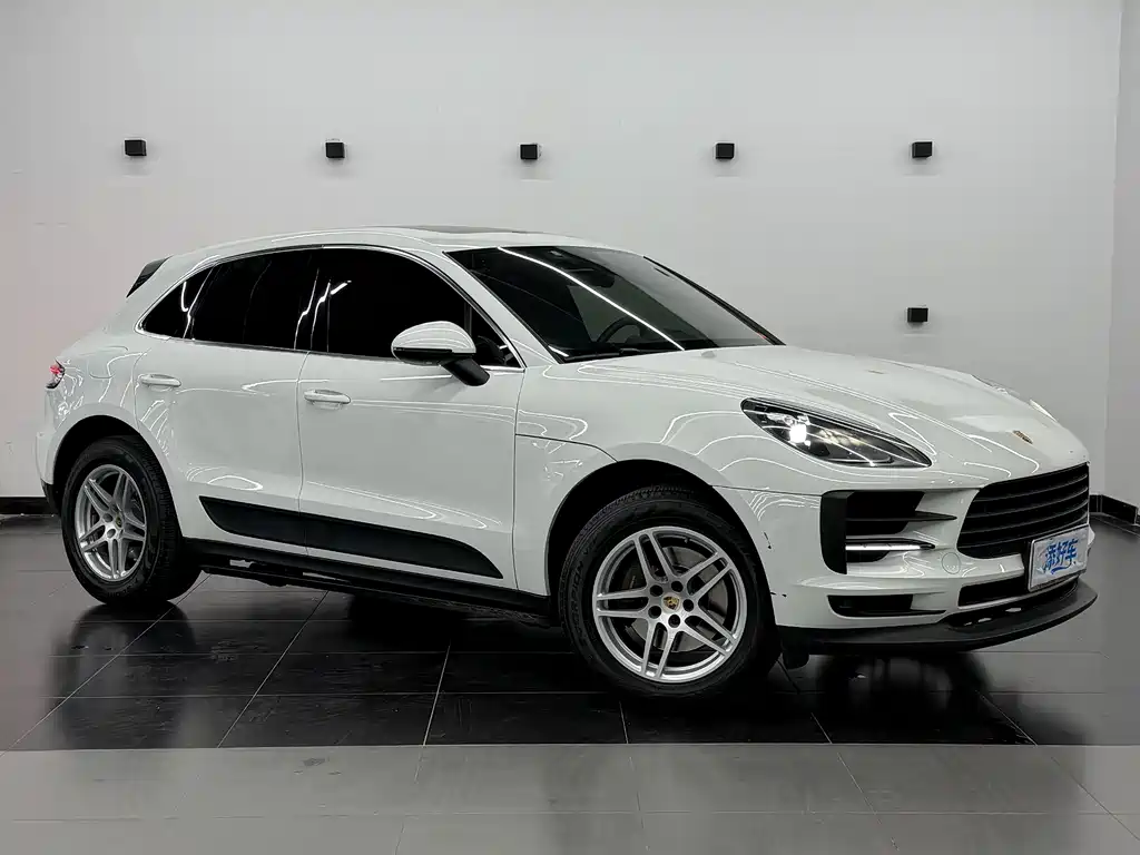 Porsche Macan 2021