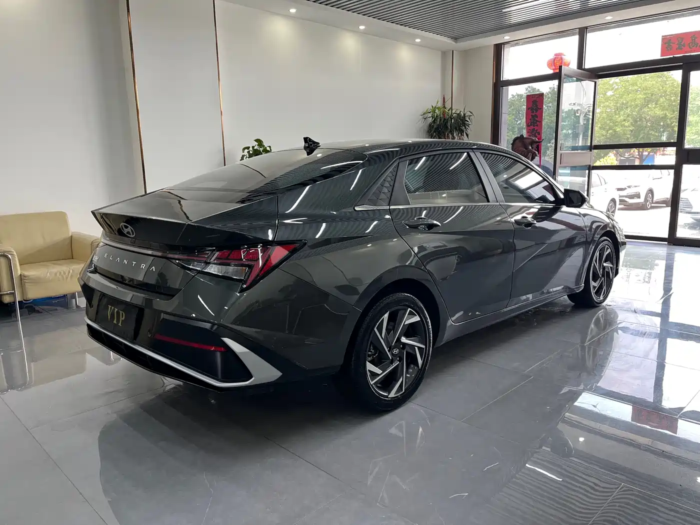 Hyundai Elantra 2024