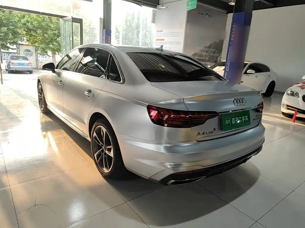 Audi A4 2025