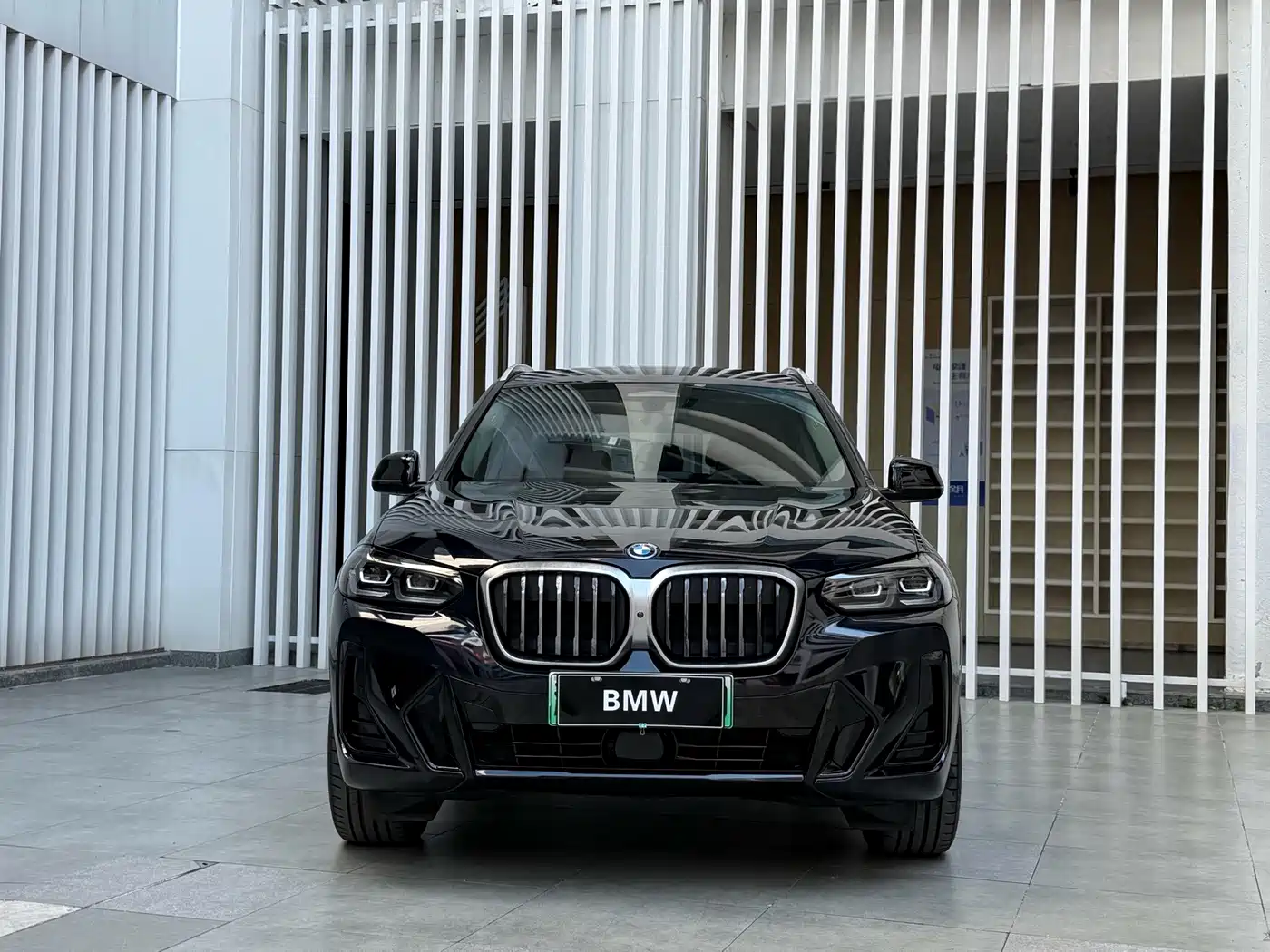 BMW iX3 2024