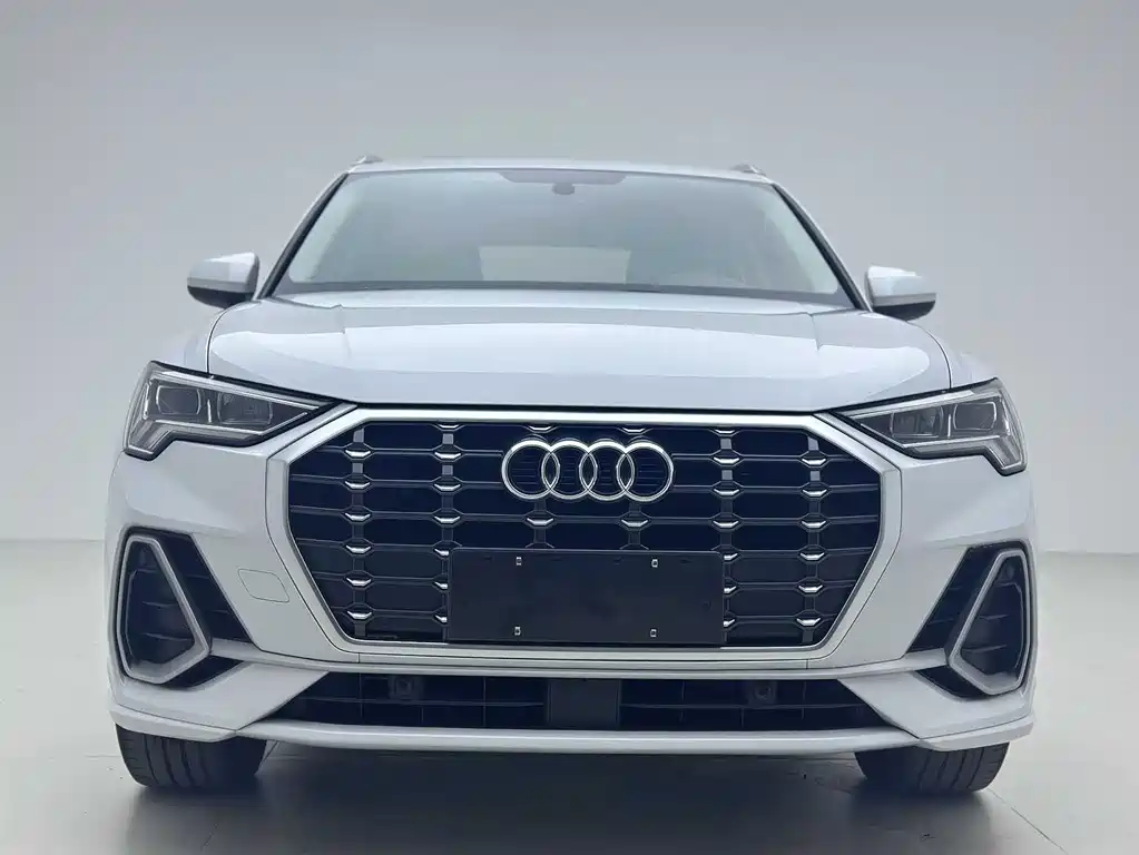 Audi Q3 2021
