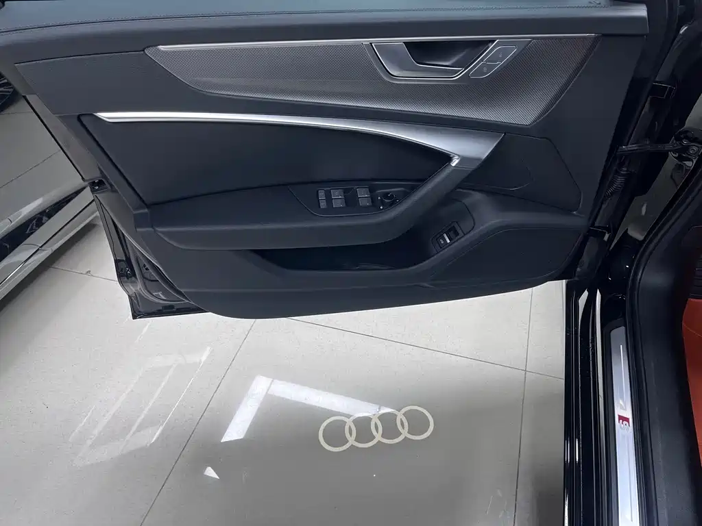 Audi A6 2024