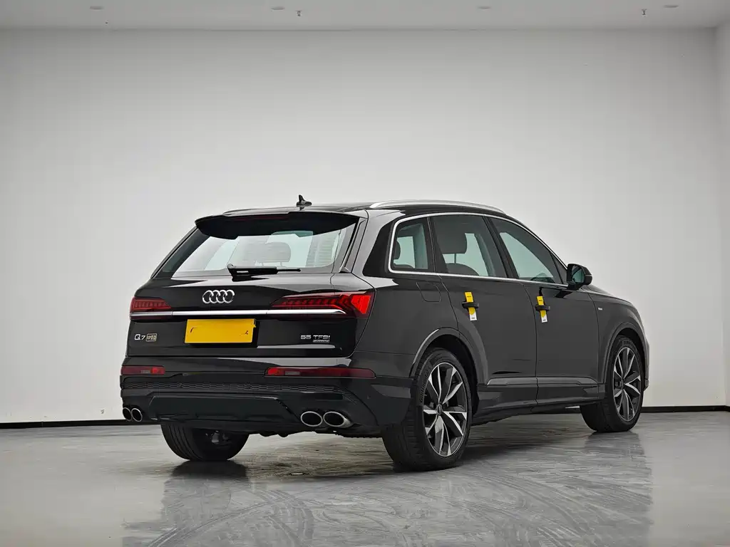 Audi Q7 2024
