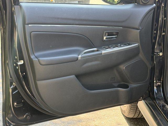 Mitsubishi Outlander Sport 2024