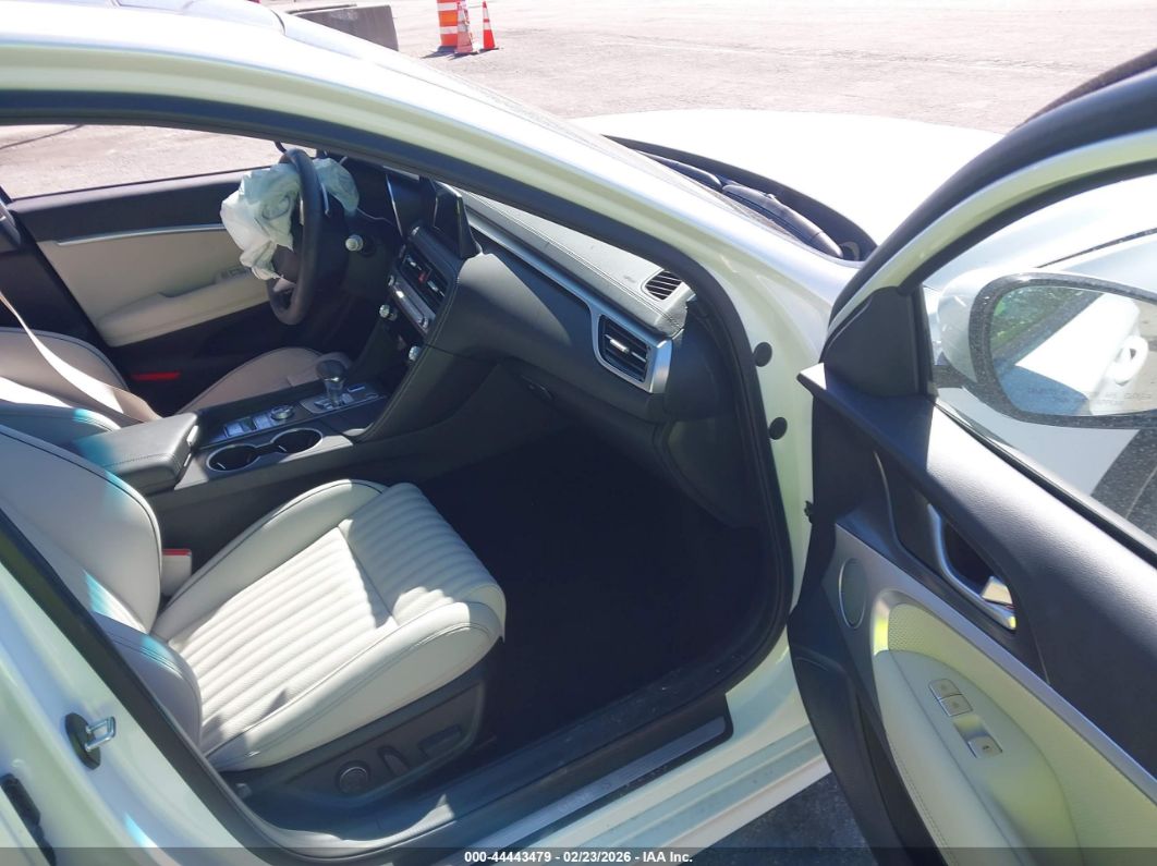 Genesis G70 2025
