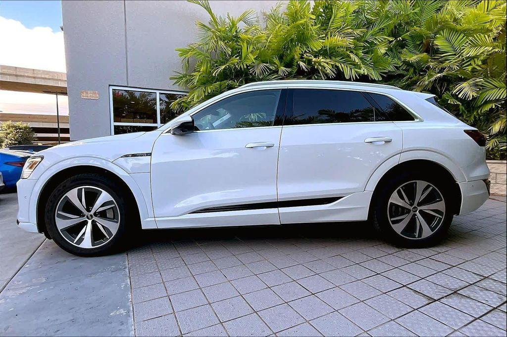 Audi Q8 e-tron 2024