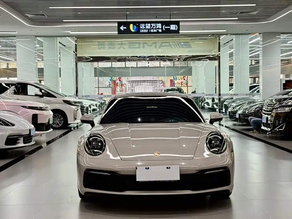 Porsche 911 2021
