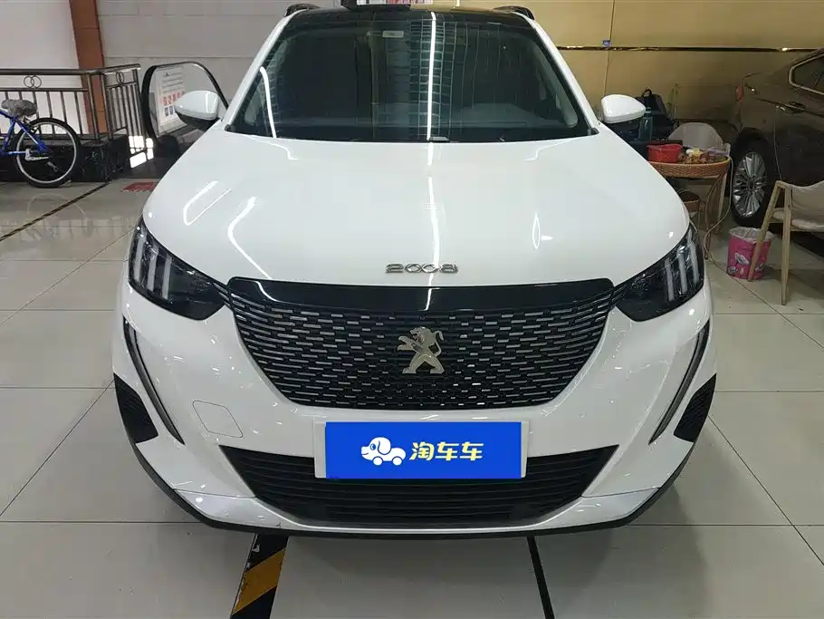 Peugeot 2008 2021