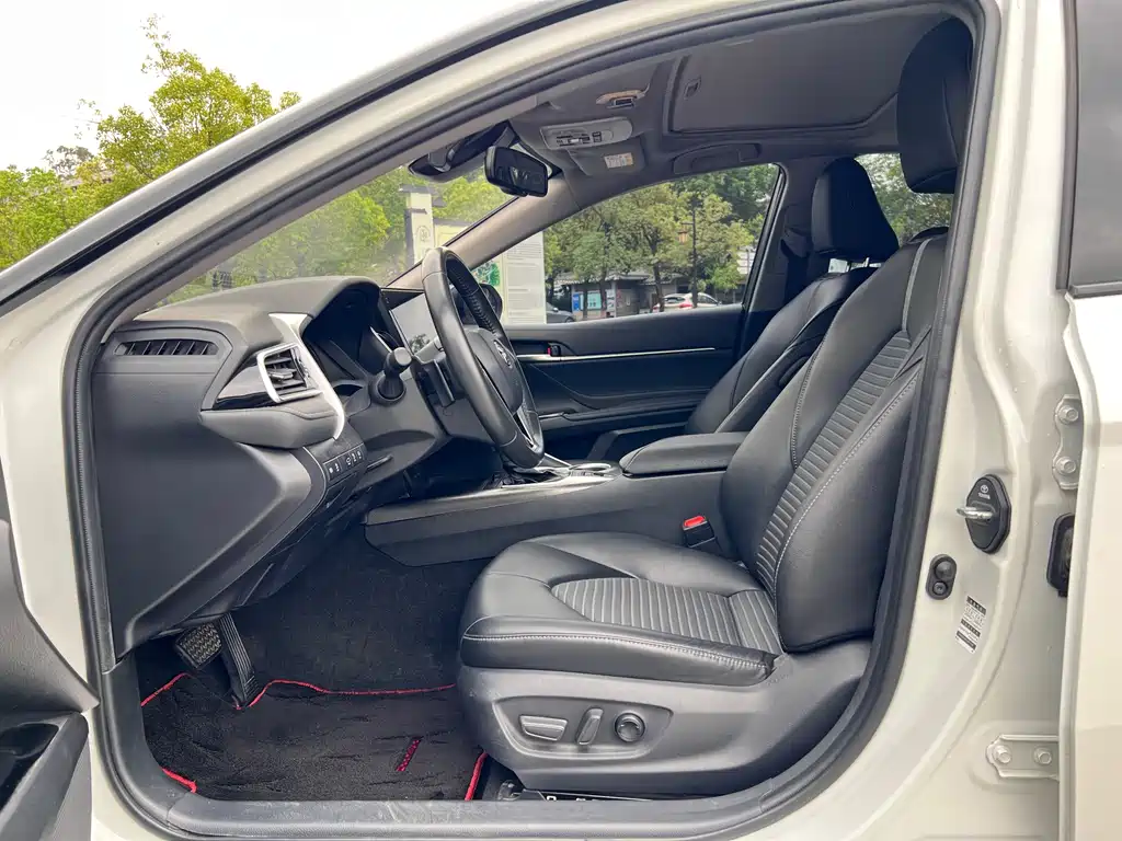 Toyota Camry 2023