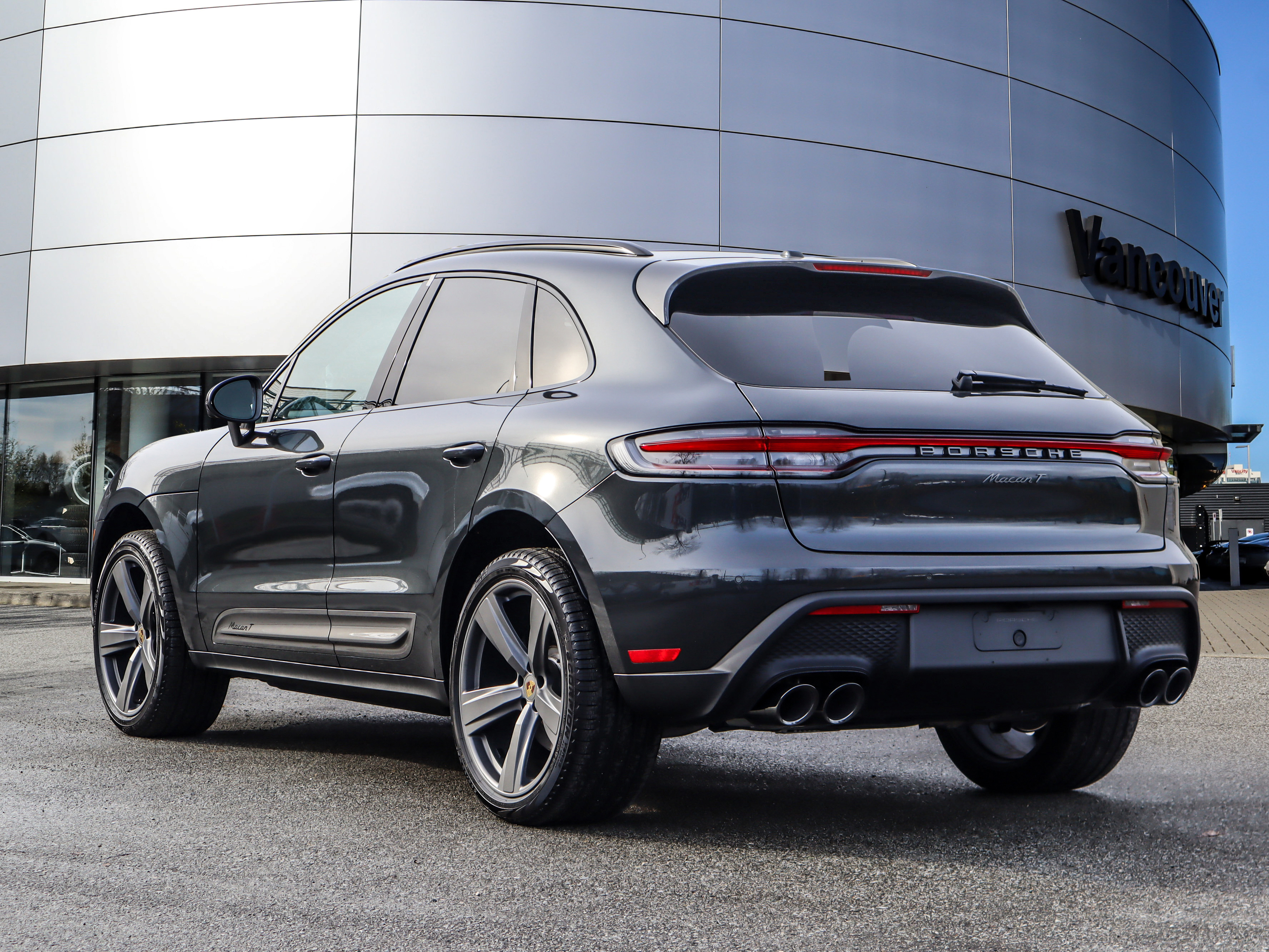 Porsche Macan 2025