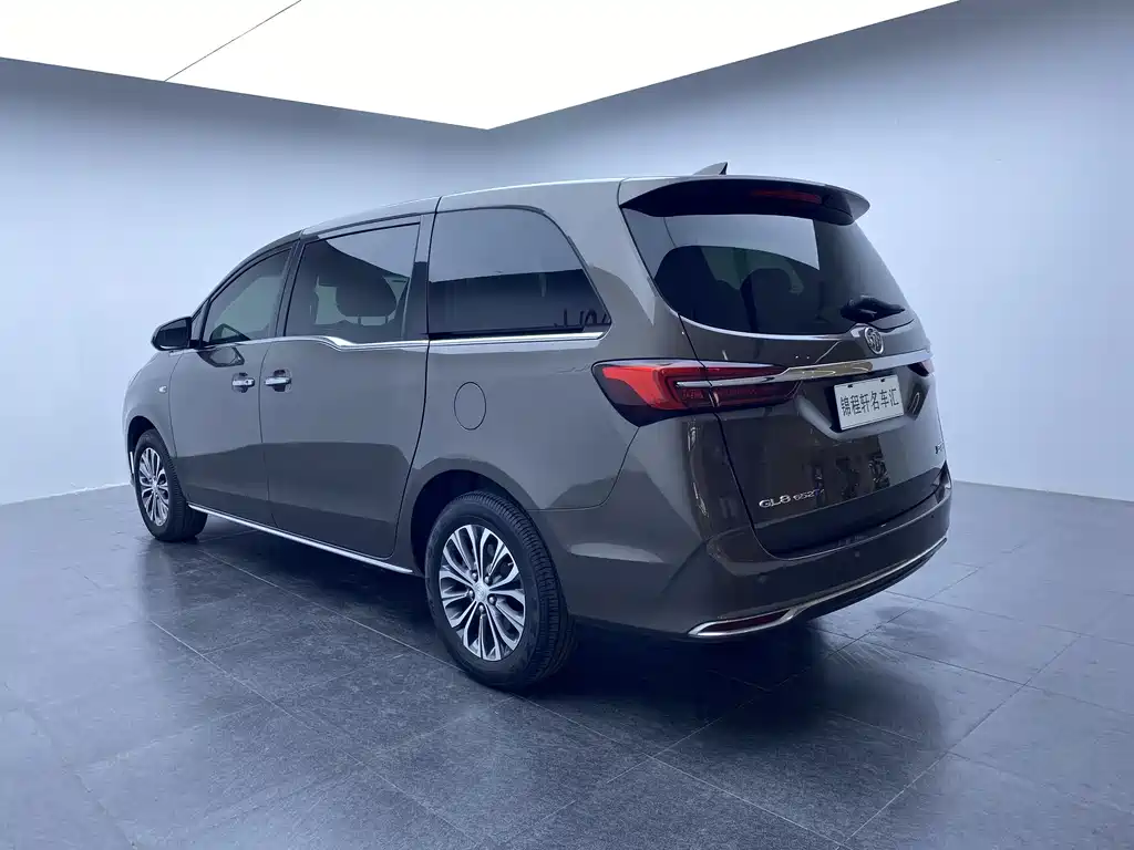 Buick GL8 2023