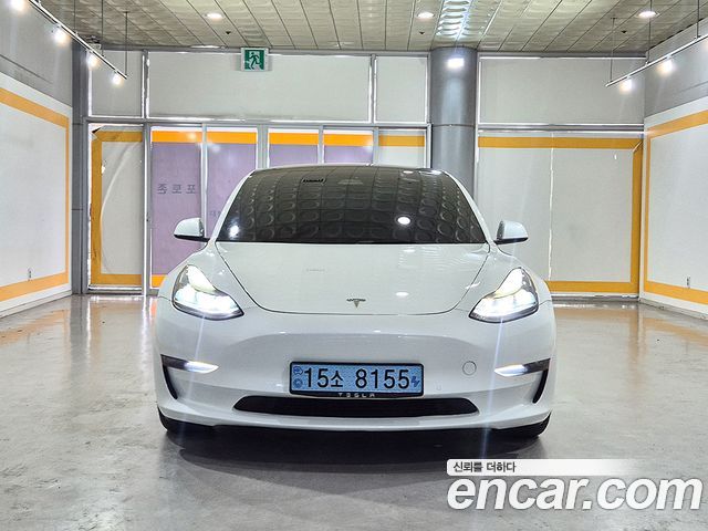 Tesla Model 3 2022