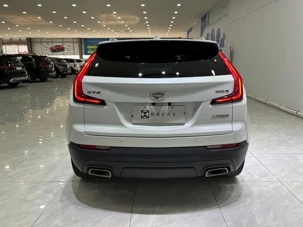 Cadillac XT4 2021
