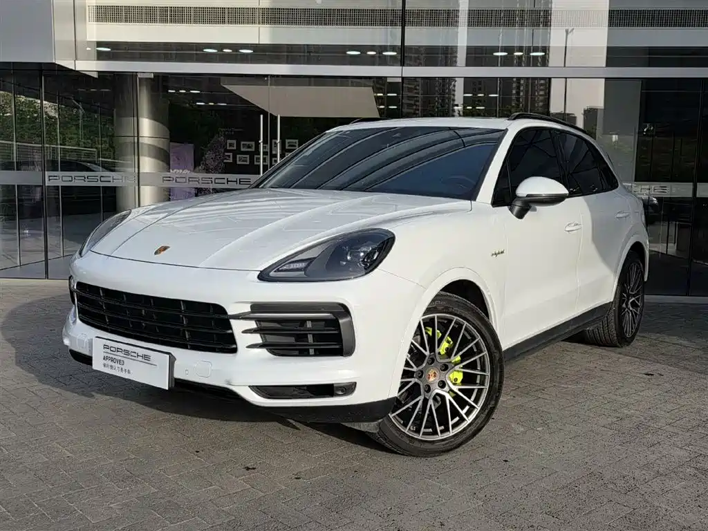 Porsche Cayenne 2022