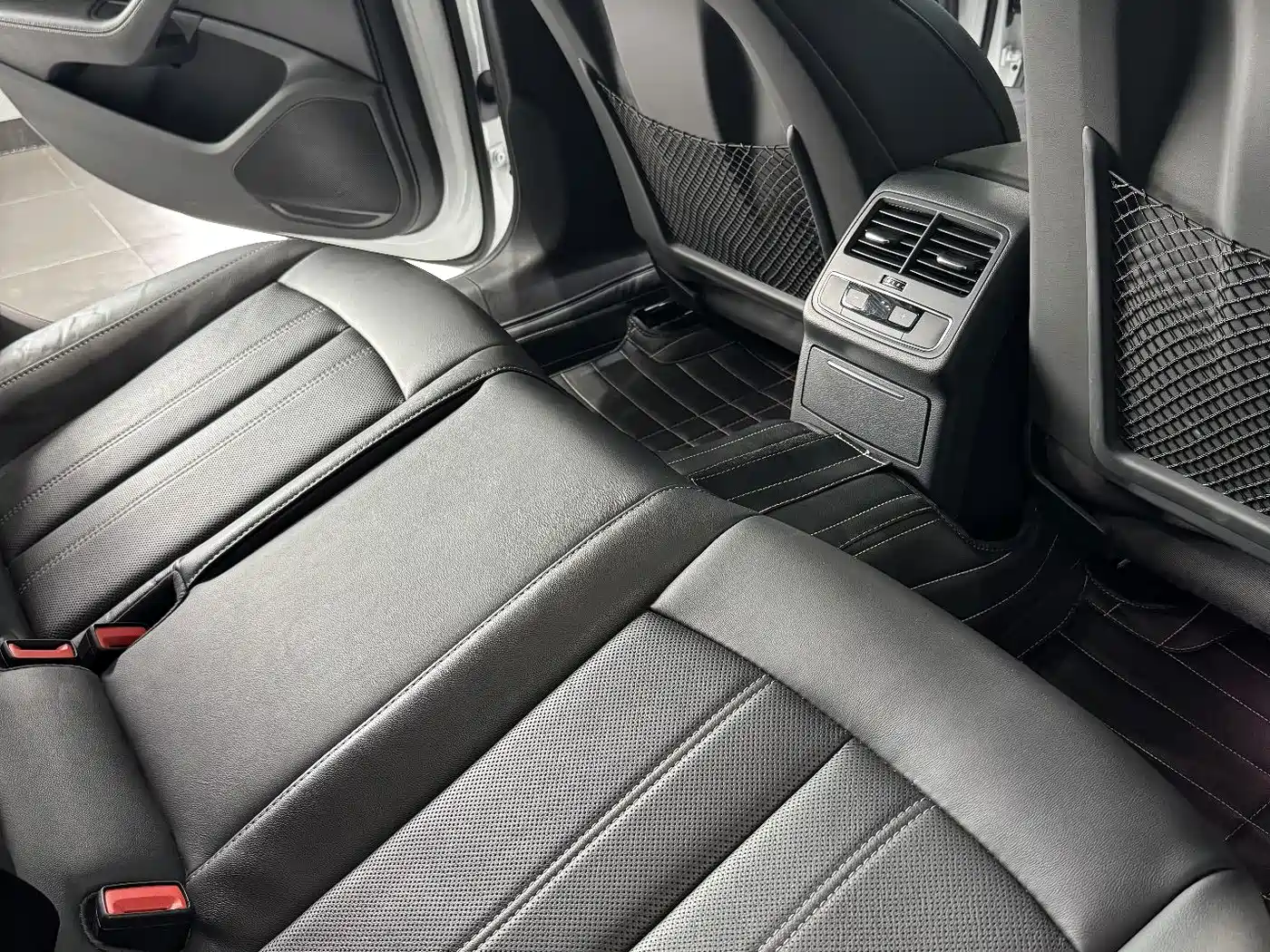 Audi A4 2023