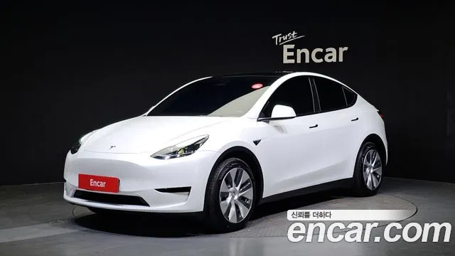 Tesla Model Y 2023