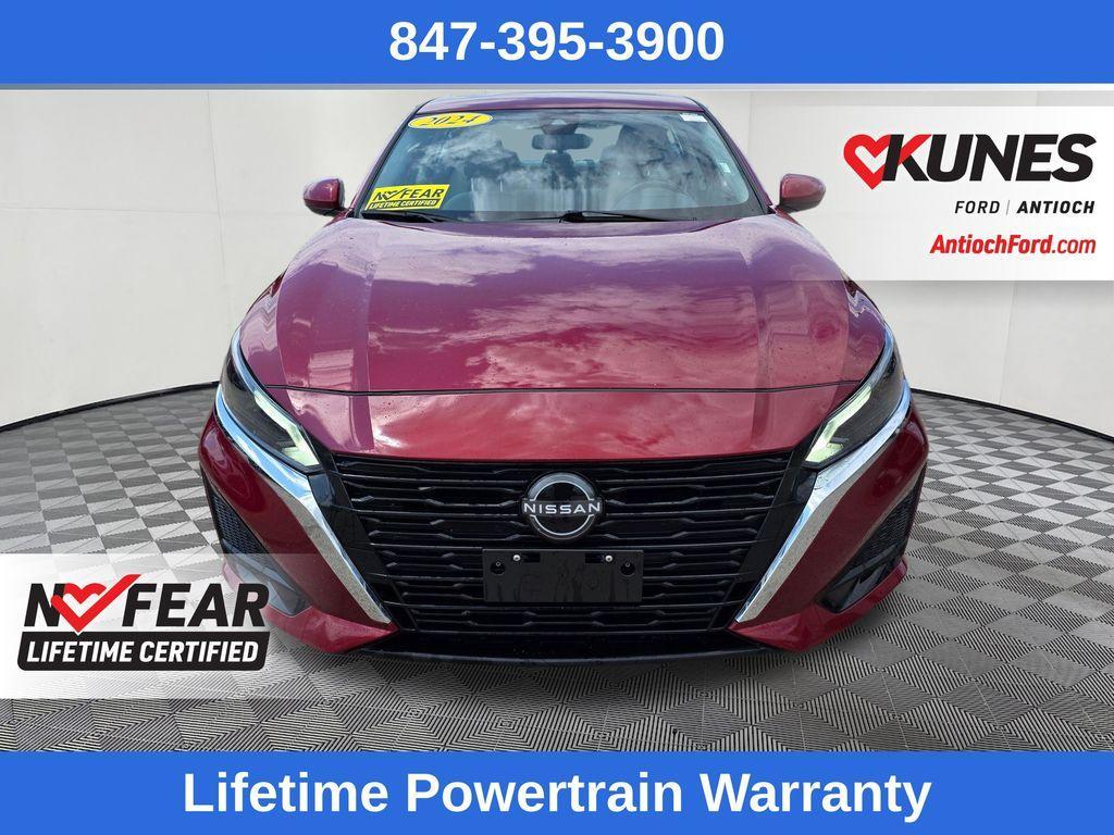Nissan Altima 2024