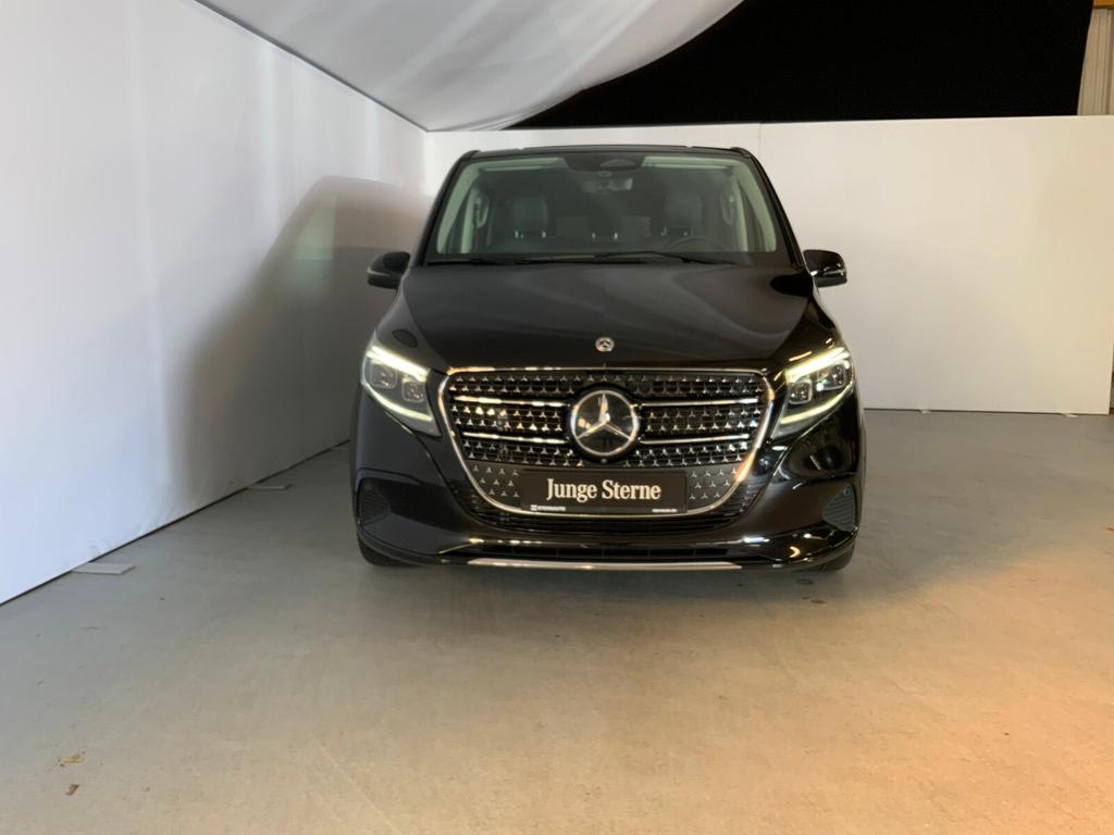 Mercedes-Benz V 300 2024