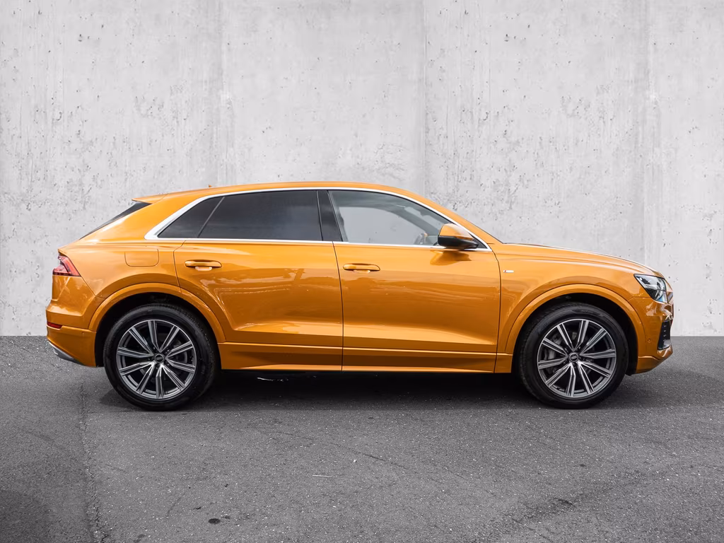 Audi Q8 2023