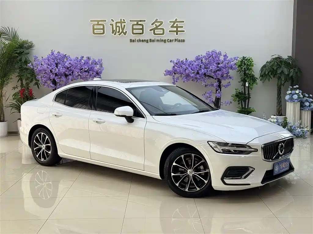 Volvo S60 2021