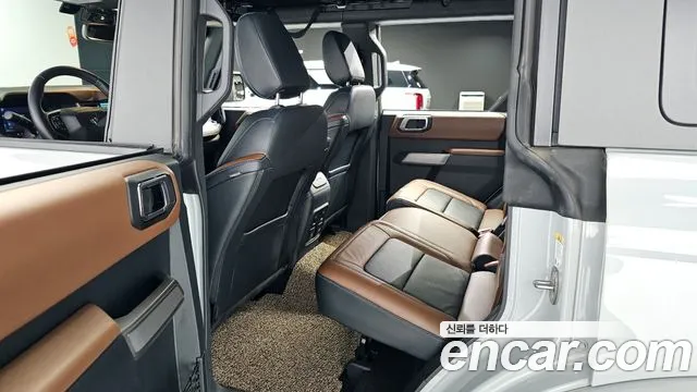 Ford Bronco 2022