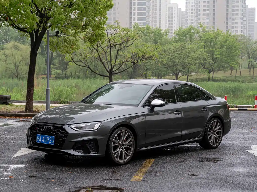 Audi S4 2023