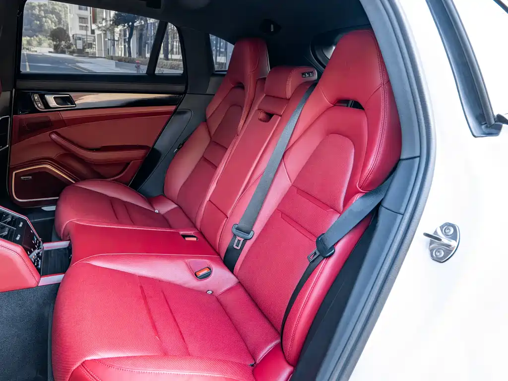 Porsche Panamera 2022