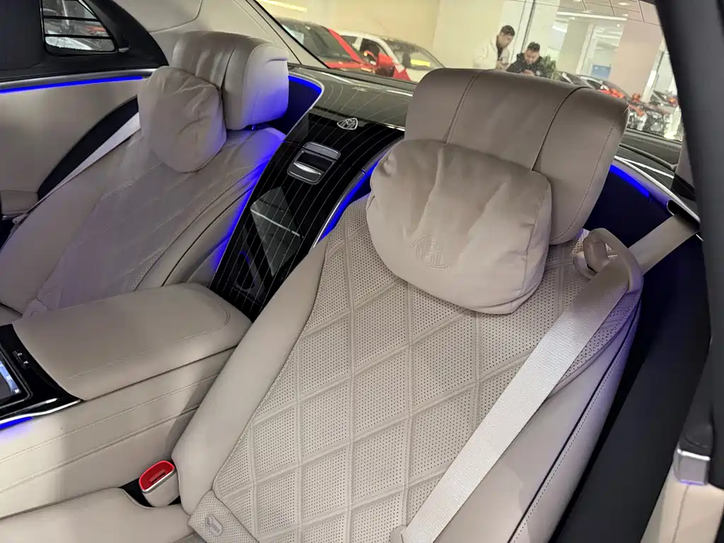 Mercedes-Benz Maybach S-Класс 2022