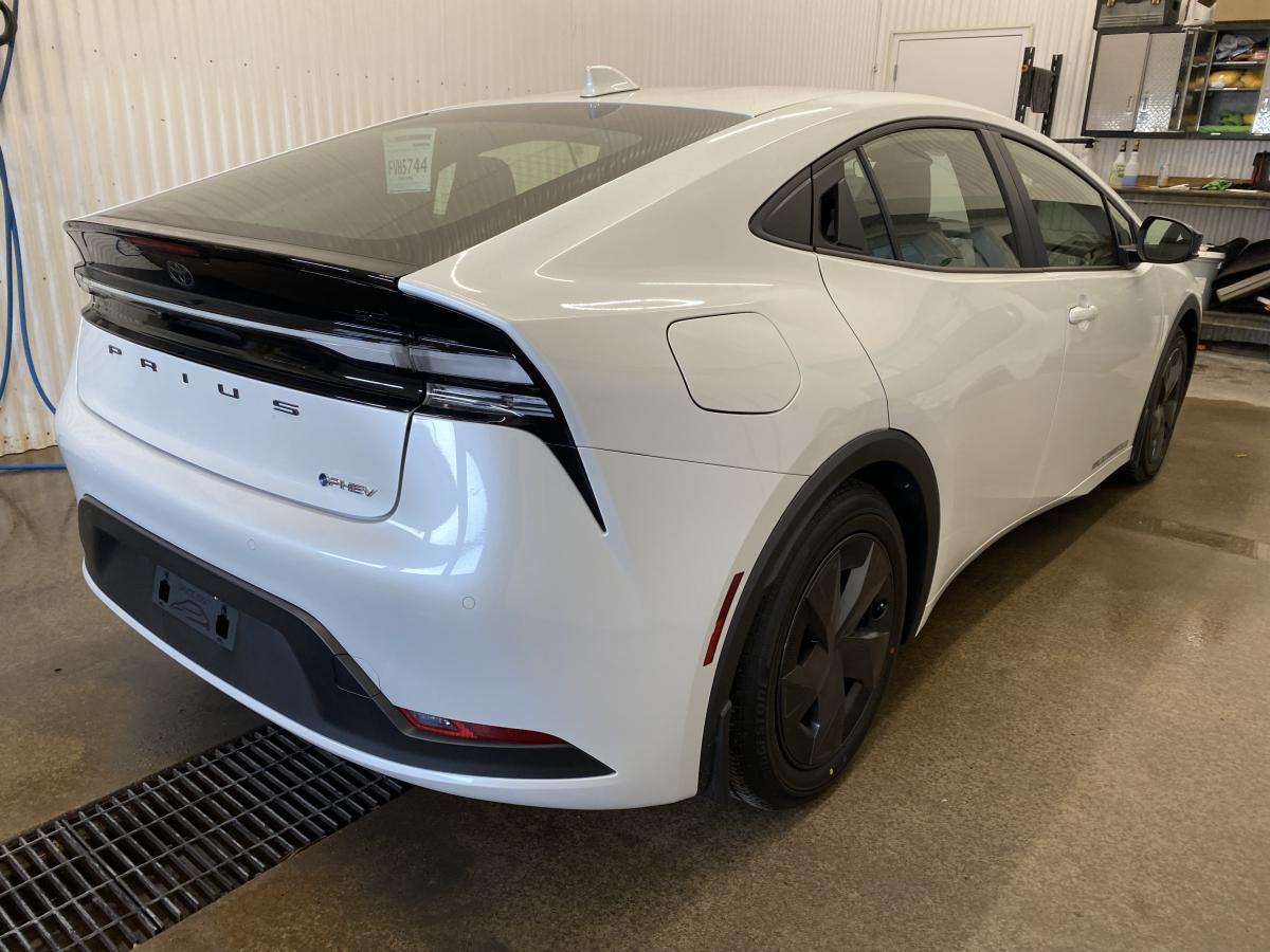 Toyota Prius 2025