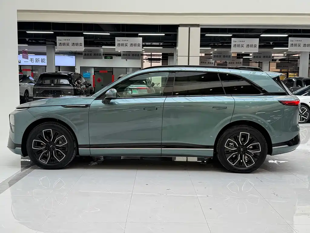 Xpeng G9 2025