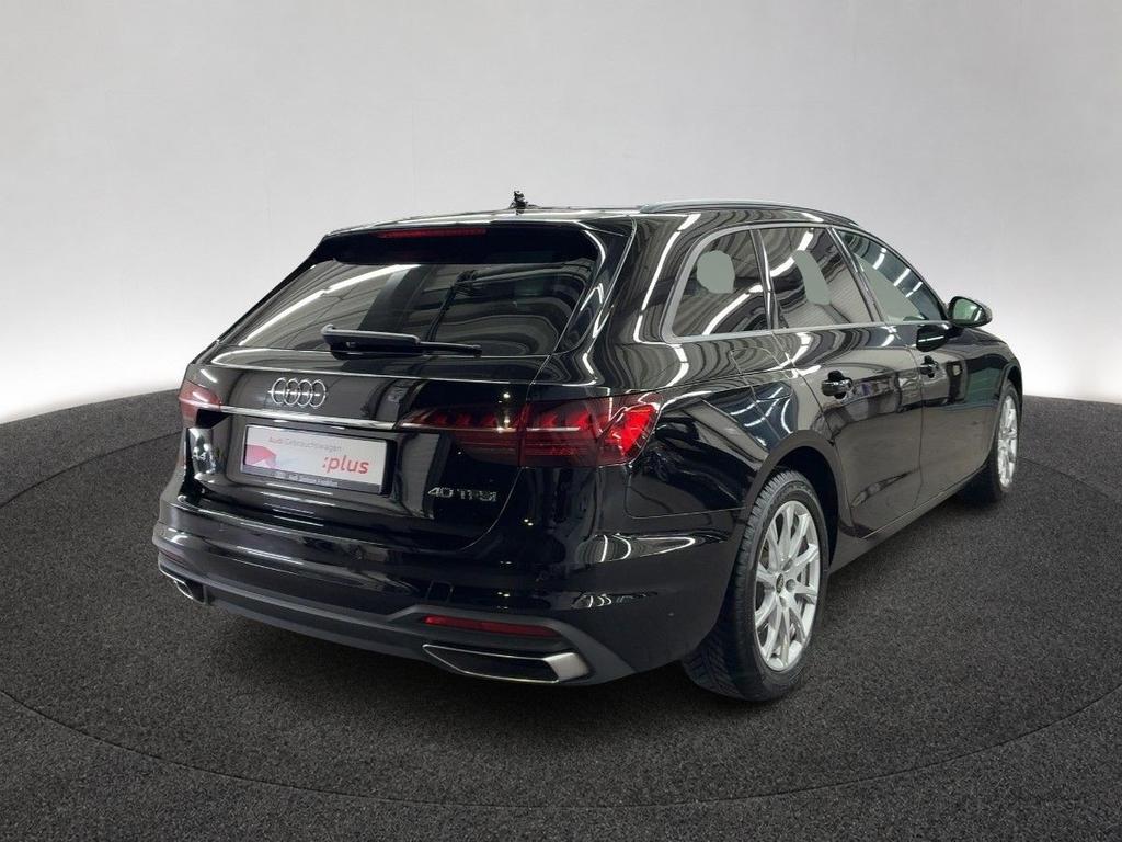 Audi A4 2023